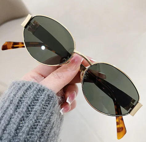 Retro Oval Glasses