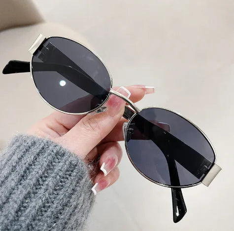 Retro Oval Glasses